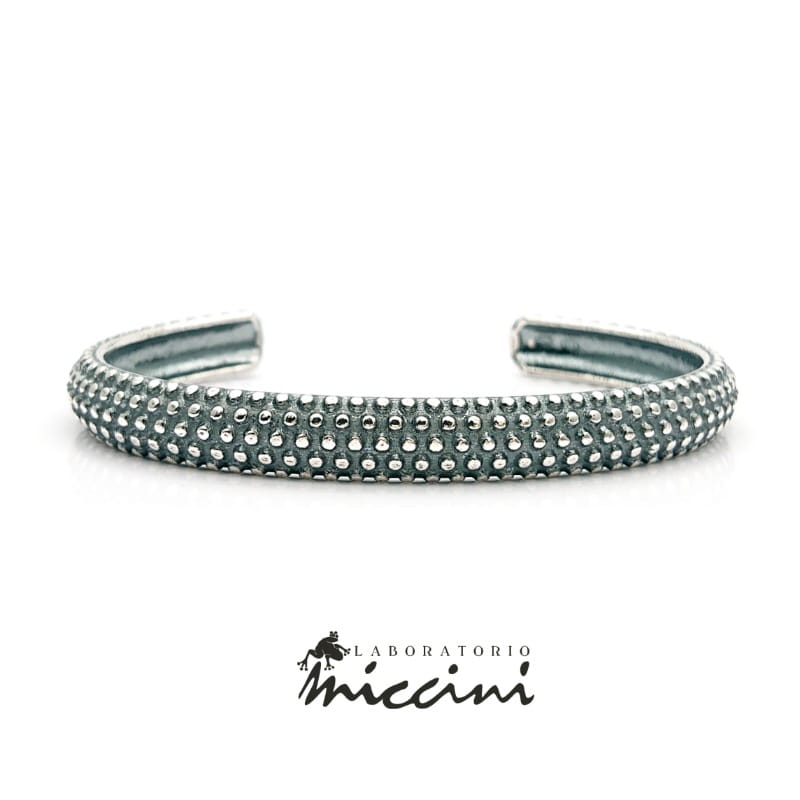Bracciale rigido puntinato in argento