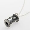 Collana con Clessidra a ciondolo in argento