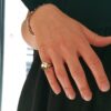 Anello chevalier da mignolo in argento indossato