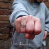 anello con nome in oro