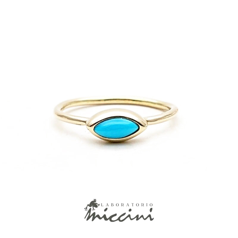 Anello con turchese taglio marquise