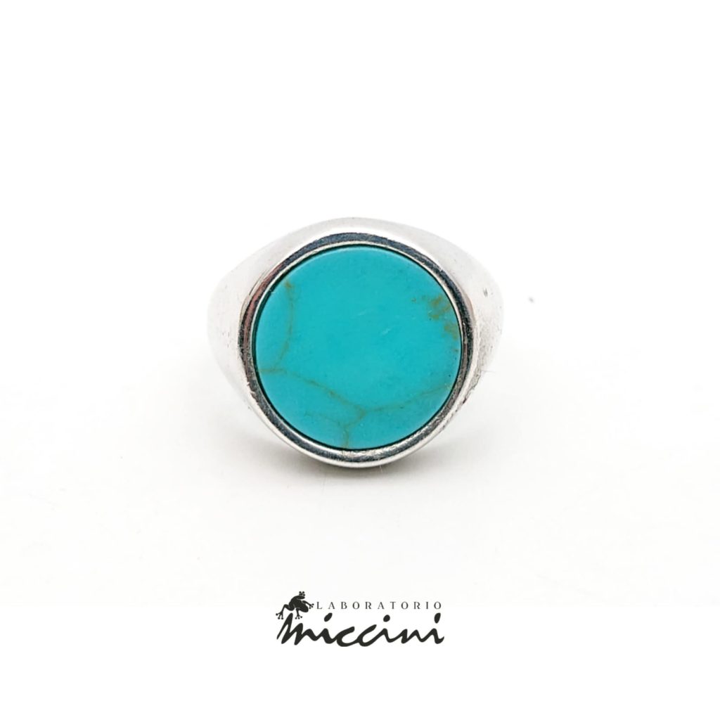 Anello con turchese in argento