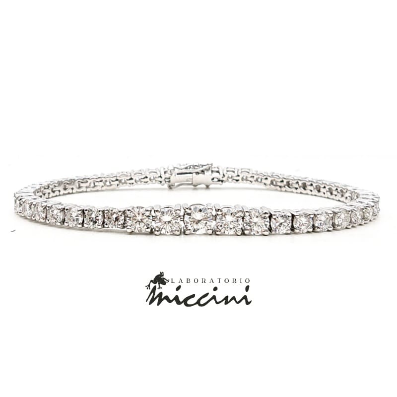 Bracciale tennis con diamanti a scalare