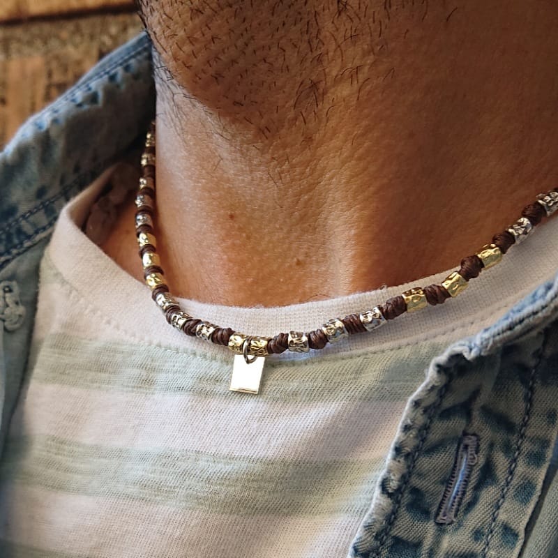 collana da uomo con pepite in argento e medaglietta quadrata