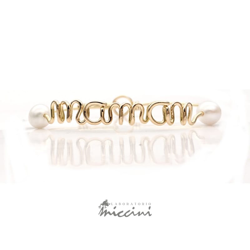 bracciale con scritta in filo oro e perle d'acqua dolce