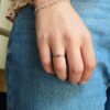 Anello Rubino E Diamanti in Oro Nero indossato