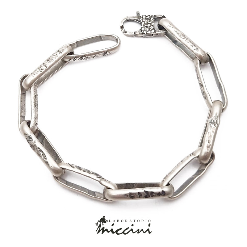 bracciale uomo in argento 925 satinato con dettagli bruniti