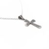 ciondolo e collana in argento con croce puntinata