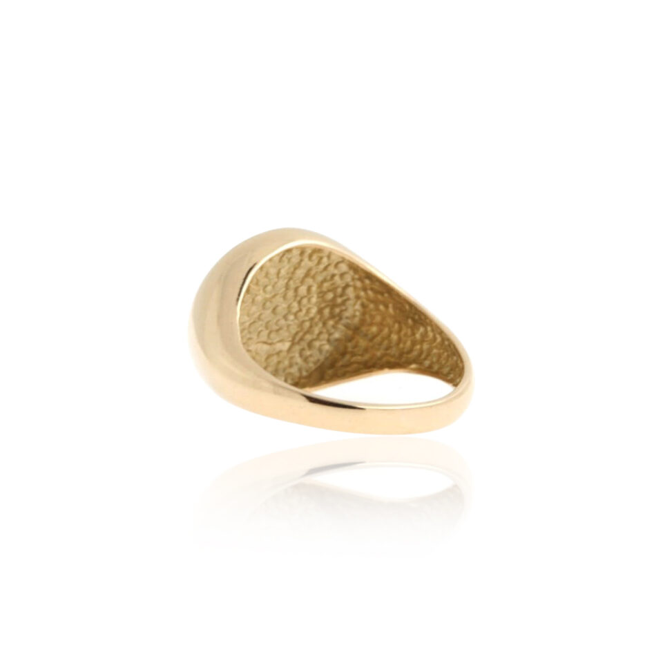 anello da mignolo con incisione in oro giallo