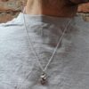 collana di diverse lunghezze con ciondolo a forma di cuore anatomico