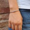 Bracciale Nodo Piano In Argento indossato donna