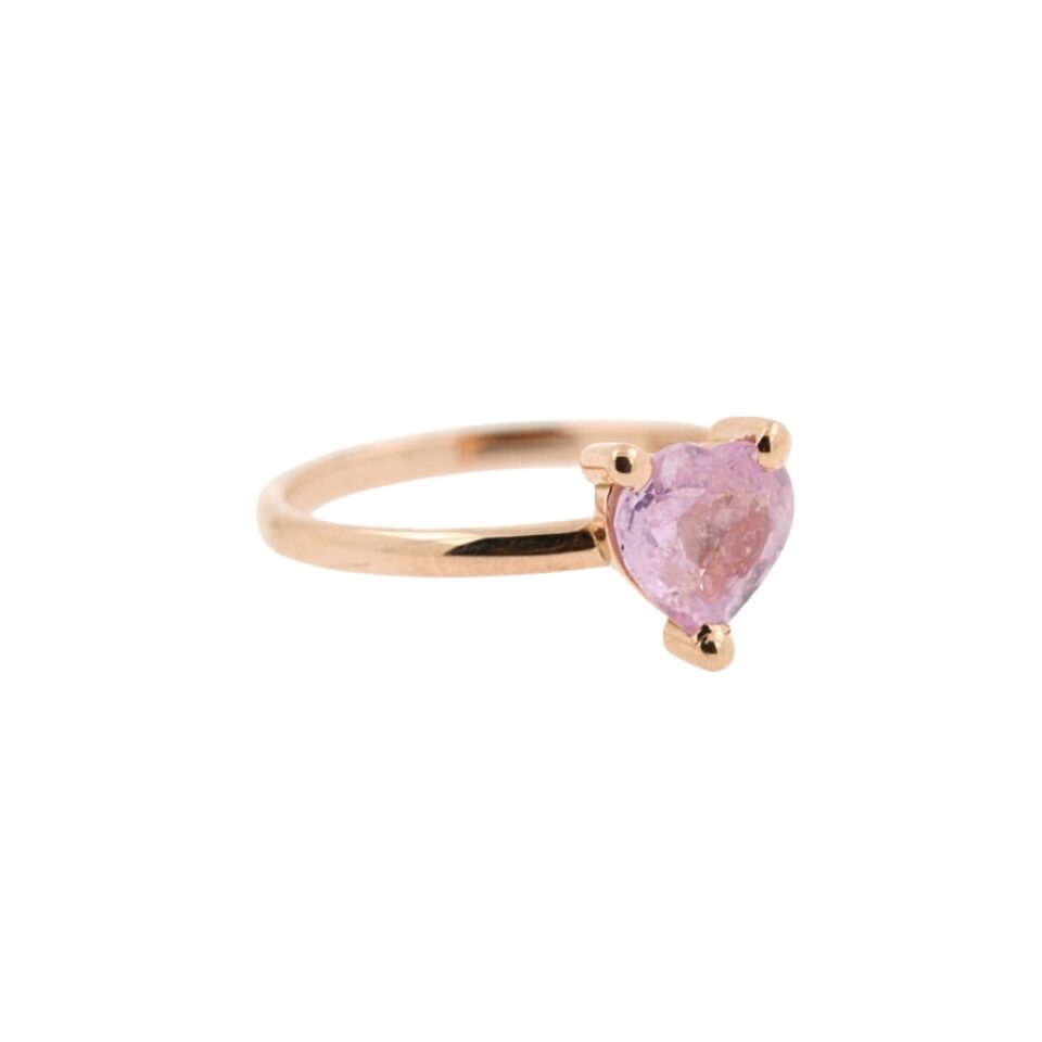 anello con zaffiro rosa taglio cuore in oro rosa