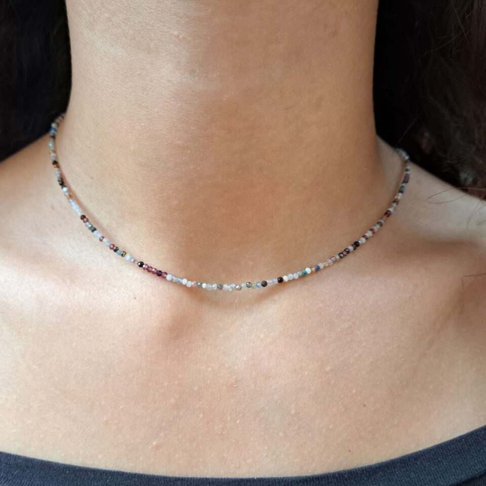 collana con pietre miste naturali