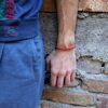 Bracciale Corallo Rosso indossato uomo
