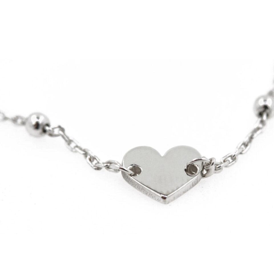 dettaglio dell'inserto a cuore del bracciale personalizzabile in argento