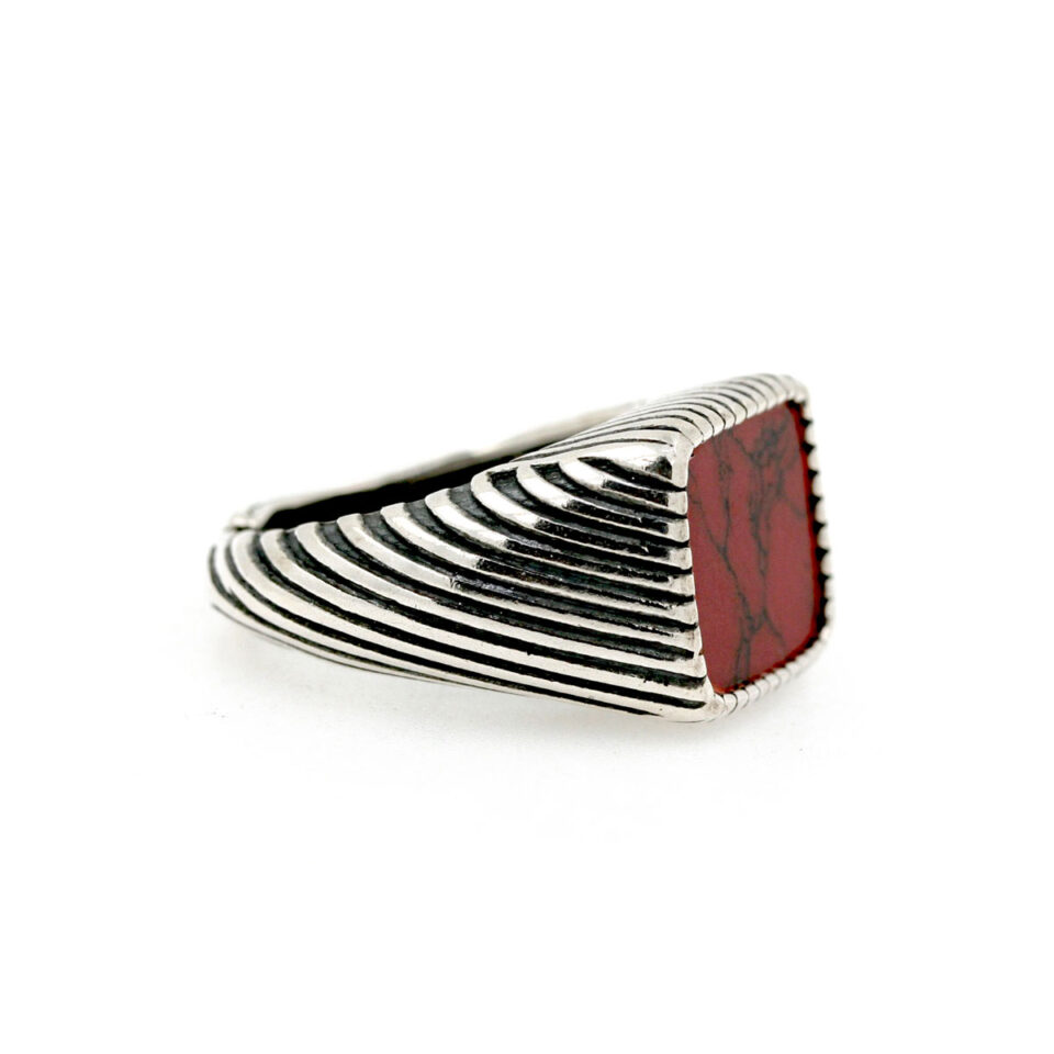 anello da uomo in argento con diaspro