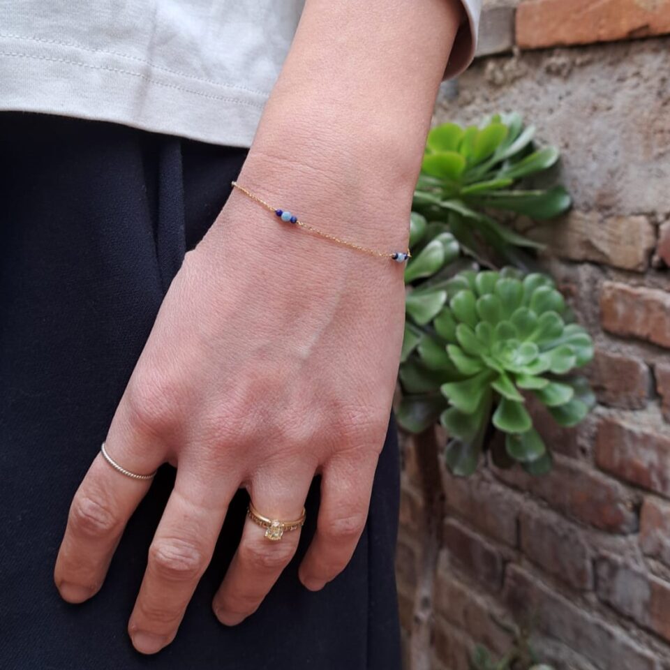 bracciale-lapislazzuli-indossato