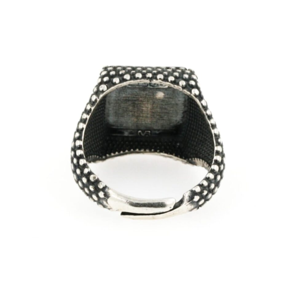 Anello puntinato con onice quadrato