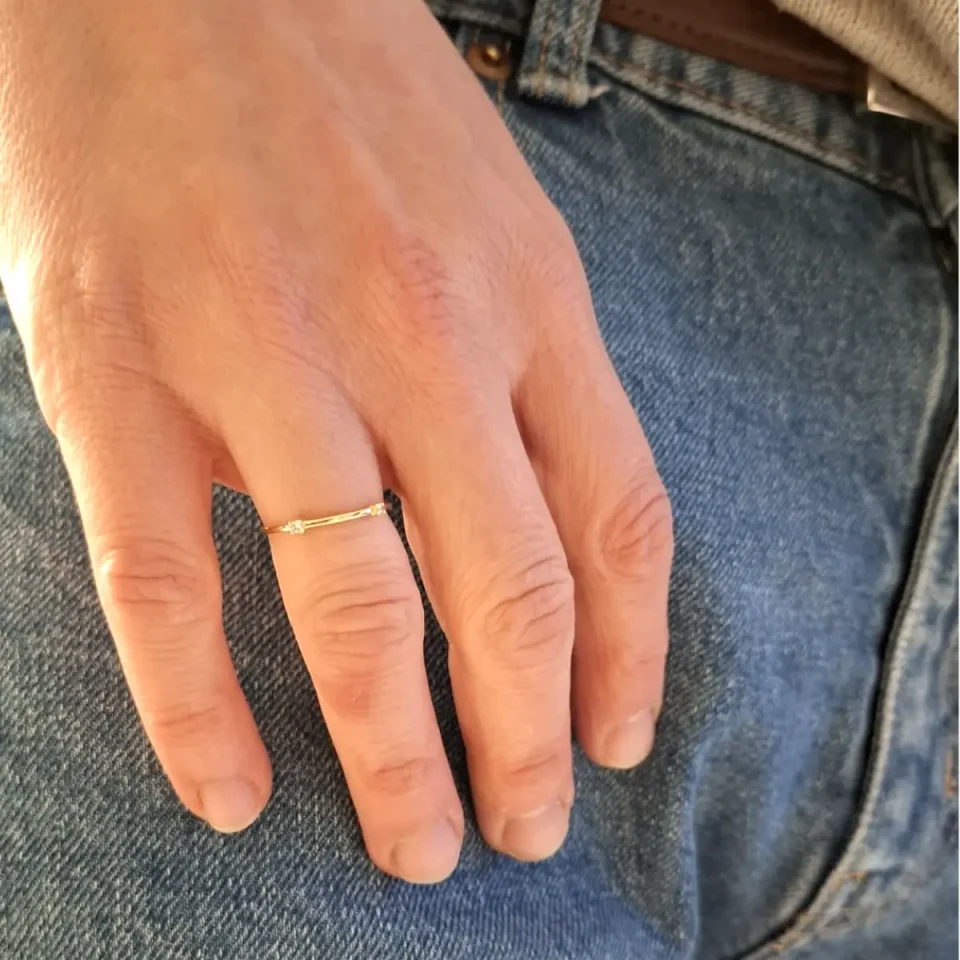 anello in oro con doppio diamante
