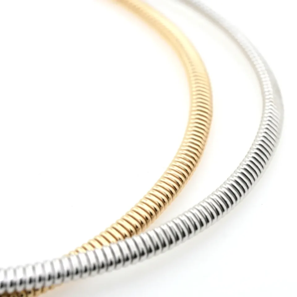texture zigrinata della collana tubogas in argento 925 dorato o rodiato
