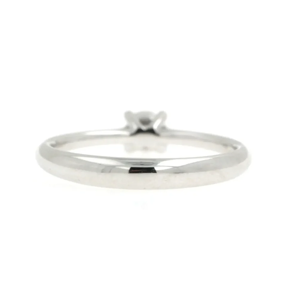 Solitario in oro bianco 18 kt con diamante naturale