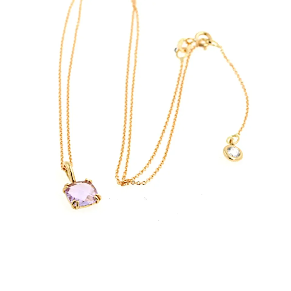 collana in oro con cristallo cabochon viola